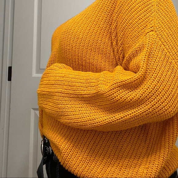 Orange knit sweater - Picture 4 of 4